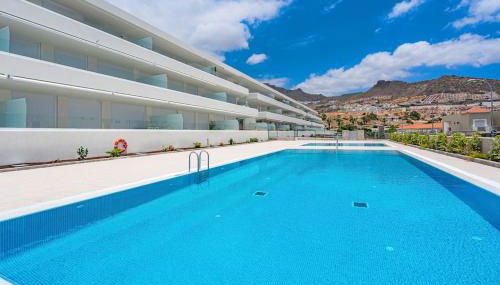 Luxury apartment. Heated Pool. AC. Ocean view! - Foto 4