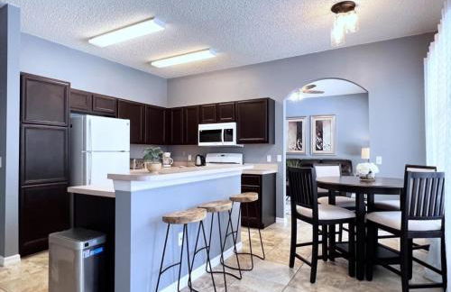 Lovely 4 Bed 3 Bath Pool Home with Spa-5330CVL home - Foto 6