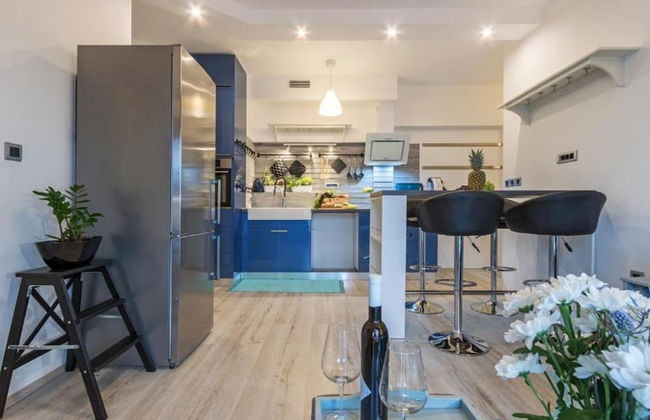 Pula Modern and Bright Apartments With Terrace and Garden - Photo 5