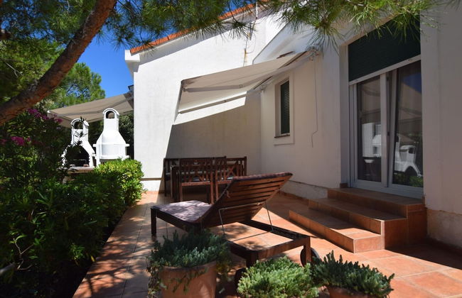 Holiday House in a Quiet Area Near the Sea, Private Garden, Terrace and BBQ - Foto 29