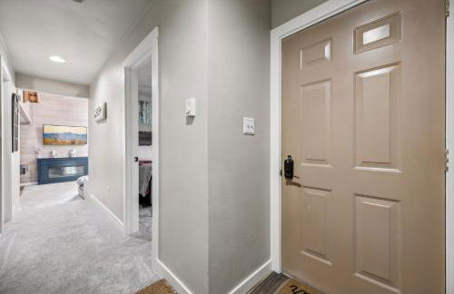 3BR Ski Resort Townhome-Sleeps 7 - Foto 28