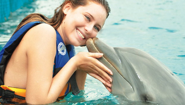 Nado con delfines en el Parque Aquaventuras - Foto 3