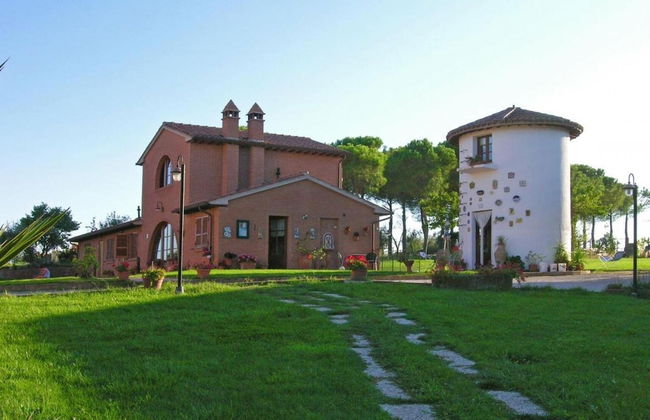 Pomegranate apt With Shared Pool - Photo 7