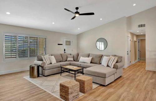 Slice Of Paradise, Remodel w FREE Heated Pool - Foto 4