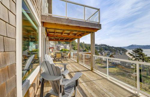 Oceanside Escape with Stunning Views Walk to Beach! - Foto 3