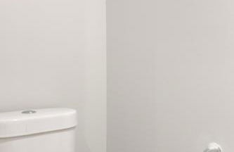 Stylish 3BR Townhouse with Backyard,and Easy Parking - Photo 21