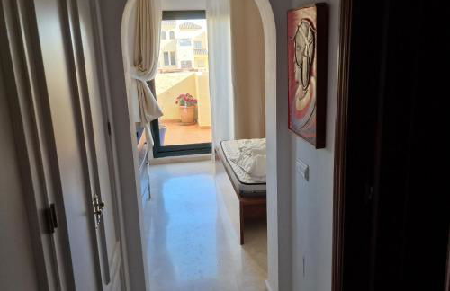 Piso muy cómodo en Estepona, Zona Selwo - Photo 10