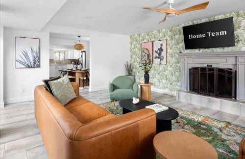 Game Room Resort Pool HotTub Modern Desert Oasis - Foto 12