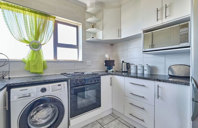 Escape to Paradise at in Amanzimtoti - Photo 11