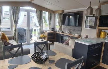 Silver 3 Bed Static Caravan With Patio - Foto 19