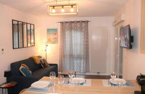 Les cèdres -Tram A 50 mètres, Bordeaux à 5 minutes, parking - Foto 13