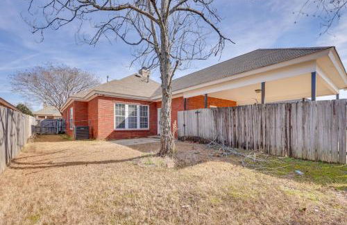 Home with Fenced Yard about 12 Mi to Dtwn Montgomery - Foto 23