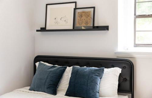 Styled, cozy residential retreat near town center - Foto 16