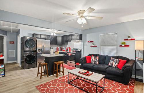 Central RVA Home 4 Bed, 3 Bath Getaway! - Foto 1