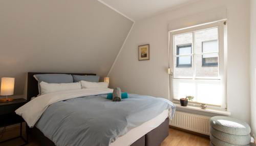 Denkmalgeschütztes Fachwerkhaus im Zentrum mit Garage - Foto 4