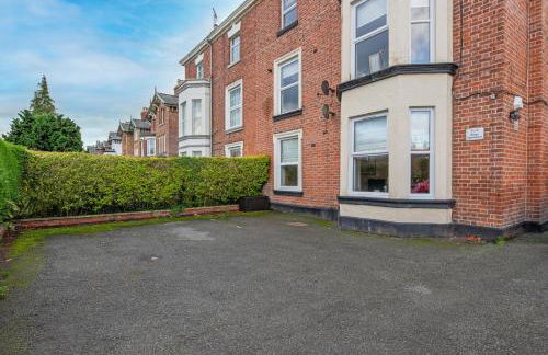 The Chester Nook - Handbridge Home with Parking - Photo 25