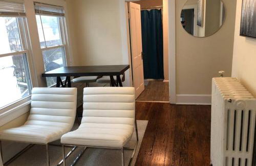 The Yellow Door 3-bedroom downtown near VT&RU - Foto 1