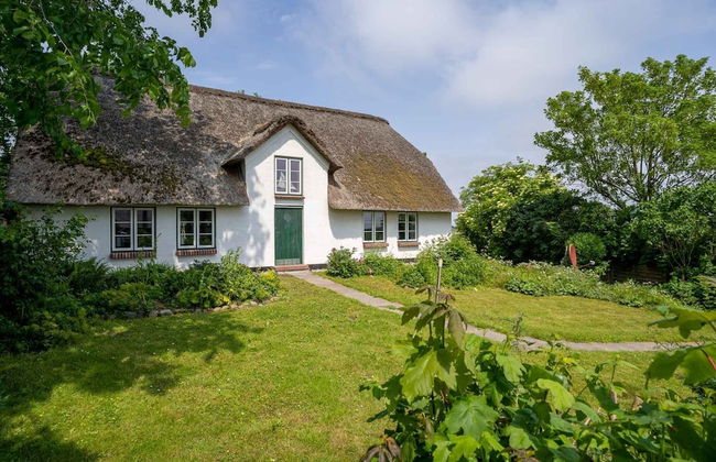 Reetgedecktes Ferienhaus in Westerhever mit Sauna - Foto 1