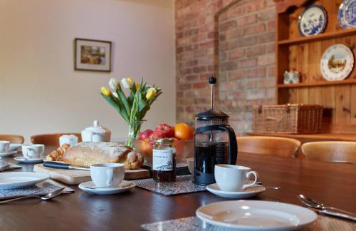 Finest Retreats - Meadow View - Photo 6