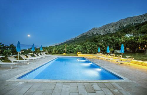 Apartments Juranić - Photo 14