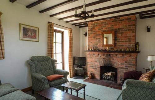 Chevinside Cottage - Photo 3