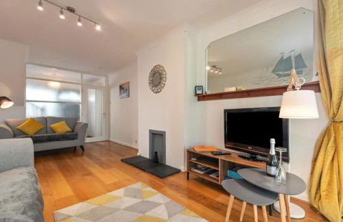 Ty Gwyn - Hot Tub, Parking, Dog Friendly - Photo 10