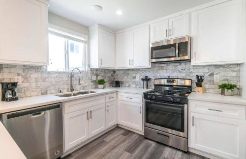 Modern 4BR Stay Premium Beds & Full Kitchen - Foto 20