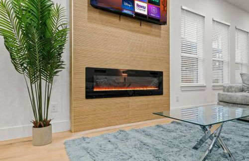 Upscale Group Getaway Sleeps 25 Downtown Dallas - Foto 29