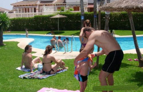 Chalet adosado en RIOMAR-3, urbanización residencial privada - Foto 9