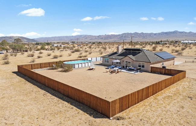 Casa De Kota by Avantstay Pool, Firepit, & Games Secluded & Chic - Photo 42