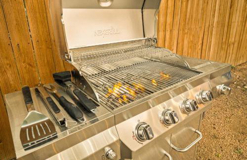 Casa Cowboy near Downtown, Gourmet Kitchen, Private Yard - Foto 40