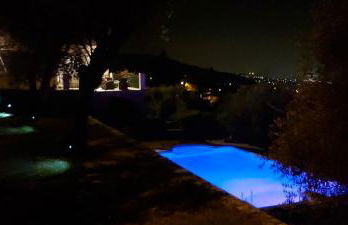 "La Colombe sous les Oliviers" Gîte jusqu'à 4 personnes - 75m2 - Sur Boooking - Rez de jardin Piscine Vue mer et lac - Foto 20