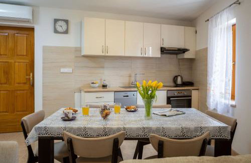 Luxury Stone Villa Nevija with heated pool - Photo 26