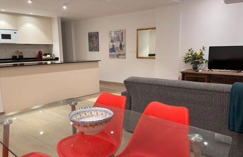 Precioso apartamento con patio - Foto 13