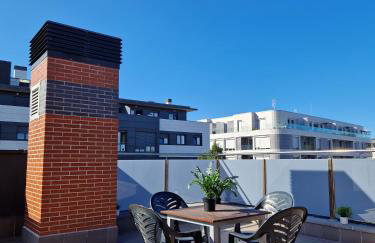 NUEVO DÚPLEX con TERRAZA cerca de PLAYA y METRO con PARKING PRIVADO - Foto 9