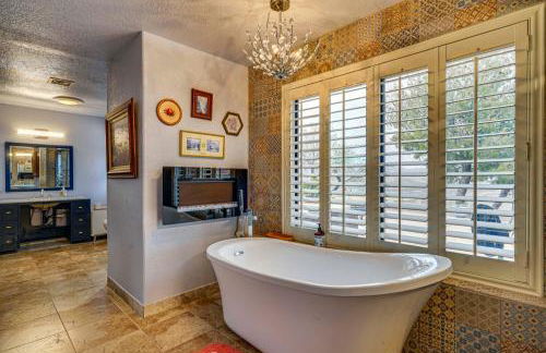 Views and Fire Pit Hilltop Retreat in Rio Rico! - Foto 12