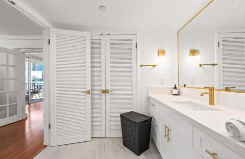 Honu Hale Penthouse 2 BDR Ocean View Waikiki - Photo 15