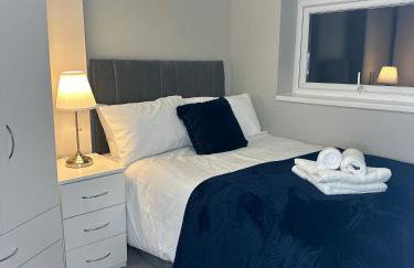 Cosy 2 bed flat, Wi-Fi Netflix, Free Parking - Foto 10