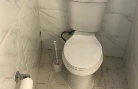 Large apartment, sleeps up to 10 people comfortably, direct NYC Manhattan train only 5 minute walk away, MetLife Stadium FIFA World Cup 25 minutes away - Foto 19