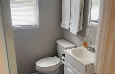 Newly Renovated Cozy Place Minutes From The Lake - Foto 16