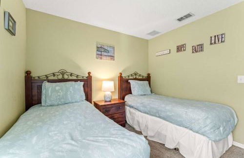 Tropical Oasis on Hypolita - Photo 31