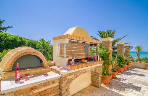 Beachfront Villa Victoras - With private beach - Foto 23