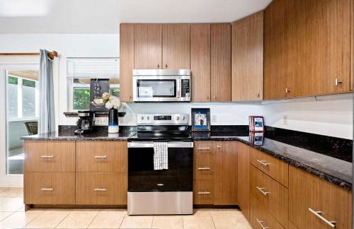 Screened-in Porch Walkable to Soco - Foto 31