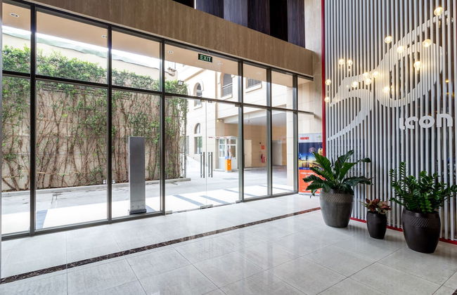 Christina's Saigon - Icon 56 Apartment - Photo 2