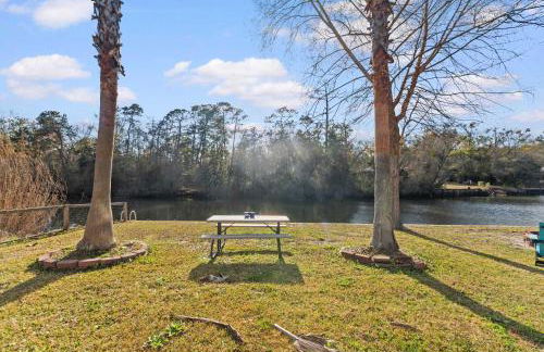 Spacious Foley Retreat Sleeps 12 Game Room Theater - Photo 33