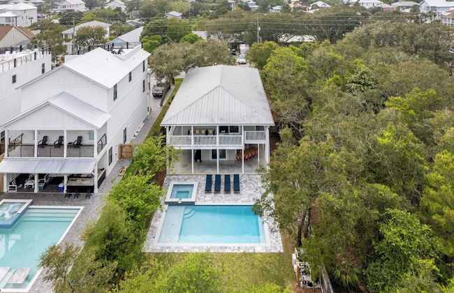 Dolphin Days by Avantstay Pool, 0.2mi to Beach! - Foto 47