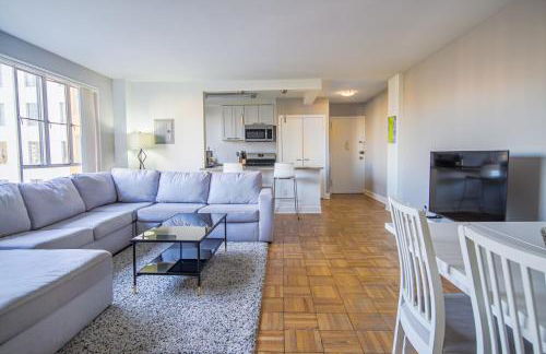 Luxury 2 Bedroom 2 Bathroom Residence Great View - Photo 2