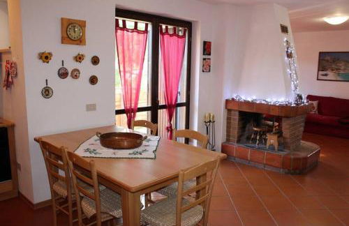 Comodo appartamento in Sila Moccone-Camigliatello - Foto 8