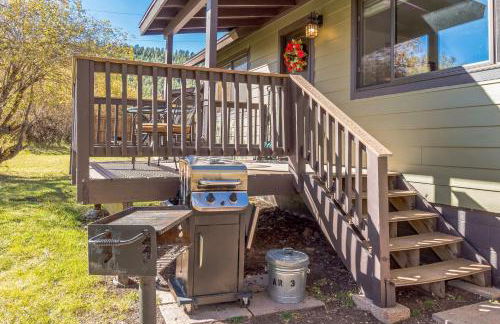 Cozy Cabin Retreat with Scenic Views cabin - Foto 35