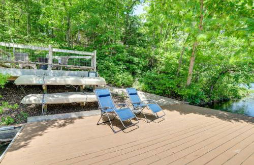 The Bella Vista Lakeside Treehouse Dock and Kayaks! - Photo 40
